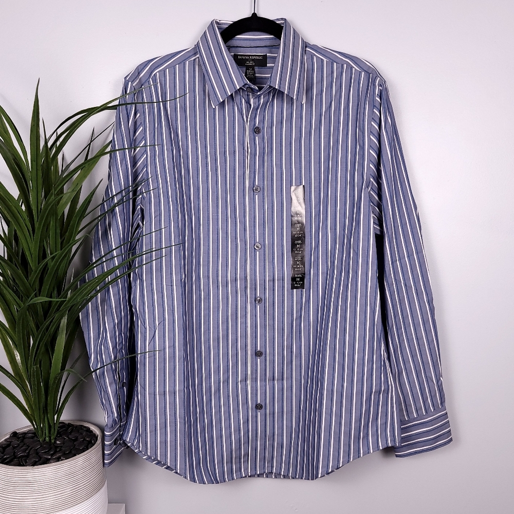 NWT Banana Republic Non Iron Classic Fit Button Up